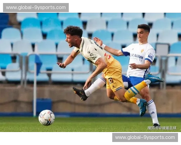 西班牙足球的火花碰撞：希洪与塞维利亚的绿茵史诗